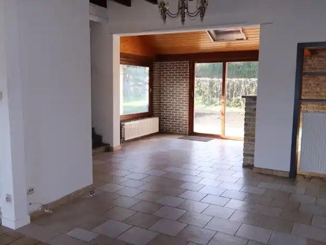Comfortabele 3 slaapkamerwoning met Tuin en Carport te huur in Moerkerke Damme