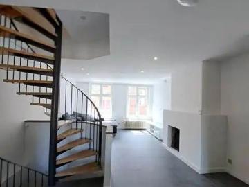 Comfortabele 2 slaapkamerwoning met GARAGE en TUIN te huur in Brugge