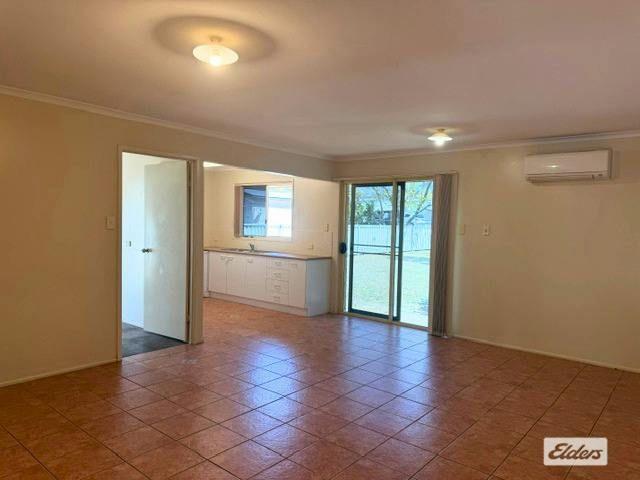 Comfortable 4 Bedroom Brick Home Close to the Hospital