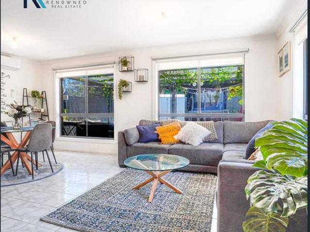 Comfortable 4 Bedroom Family Home in a Convenient Location