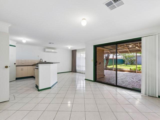 Comfortable 4 Bedroom Home with Secure Parking & Entertaining Area. RENT NOW!
