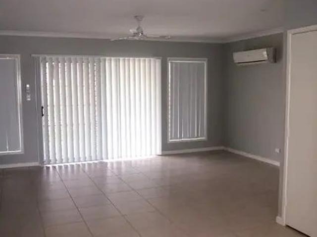 Comfortable 4 Bedroom Living!