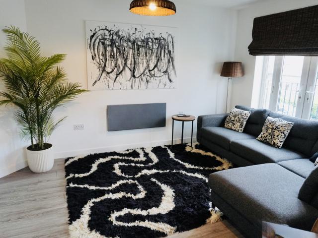 Comfortable 1 Bed Apartment Haydock Free Parking