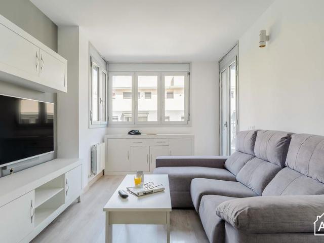 Comfortable 1 Bedroom Apartment in Sant Andreu