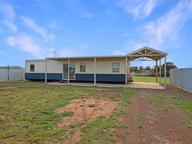 Comfortable 2 Bedroom Granny Flat