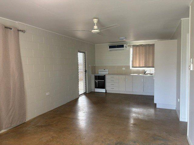 Comfortable 2 Bedroom Duplex with Private Yard & Lock Up Carport