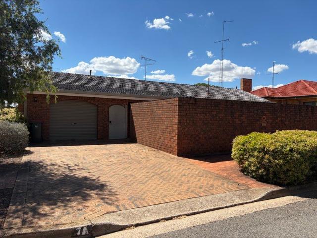 Comfortable 2 Bedroom Home