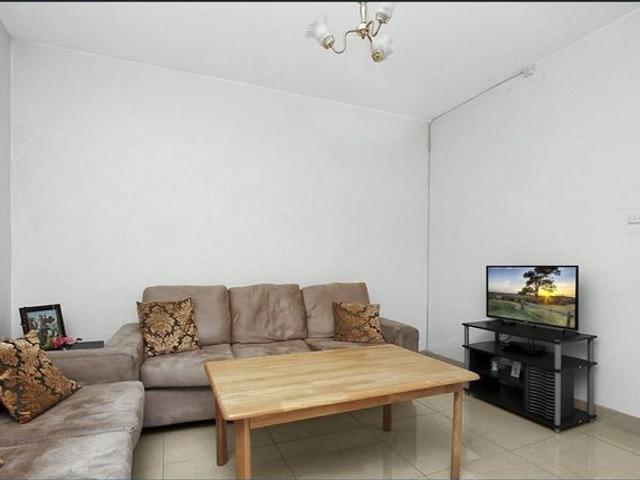 Comfortable 2 Bedroom Home