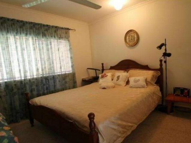 Comfortable 2 Bedroom Home with Office � Close to Town & Lake Tinaroo plus large shed