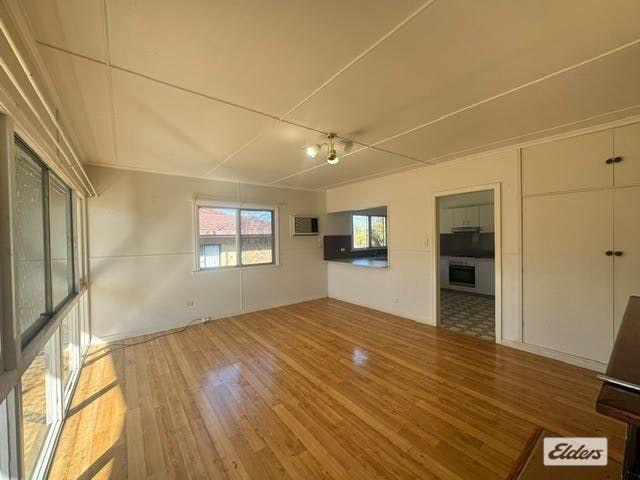 Comfortable 2 Bedroom Home in a Convenient Location