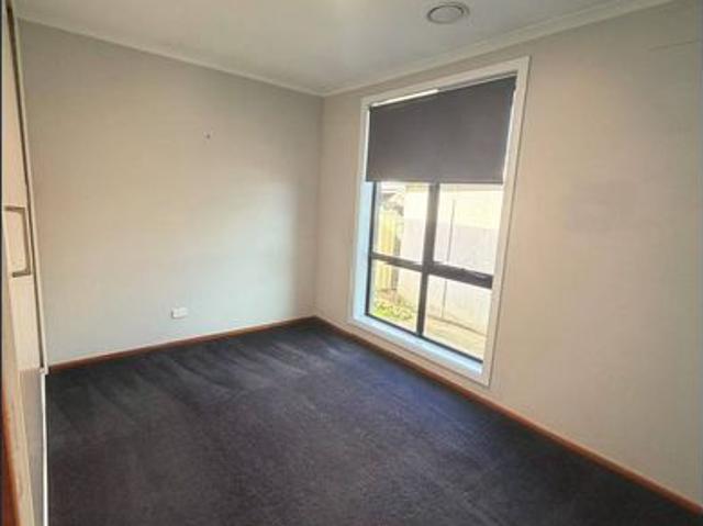 Comfortable 2 Bedroom Home in Convenient Newnham Location $520 per Week