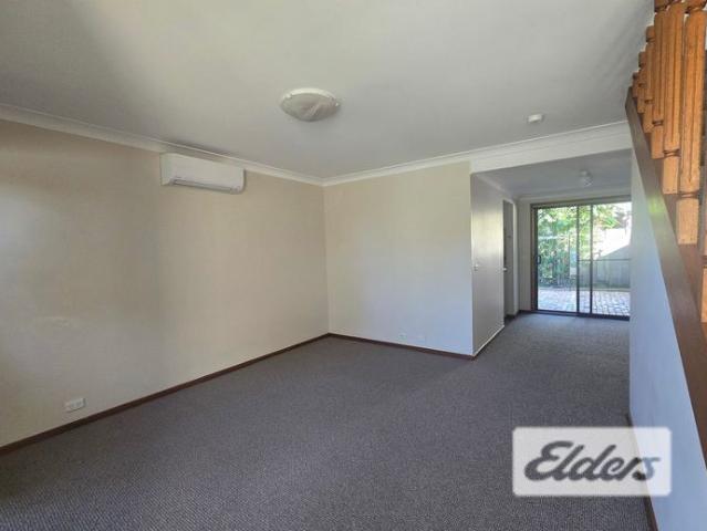 Comfortable 2 Bedroom Townhouse in a Convenient Location
