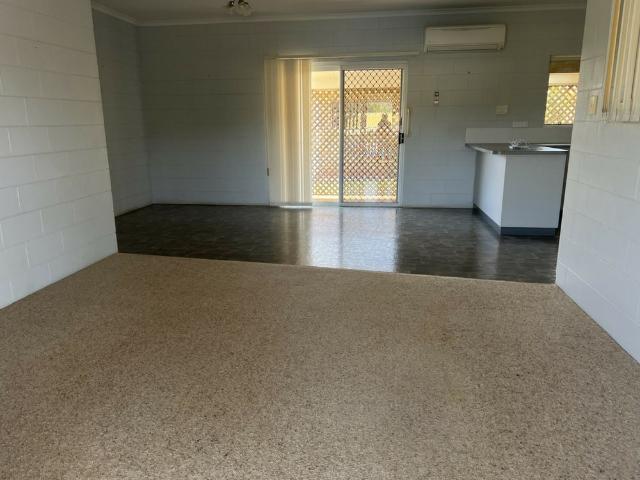Comfortable 2 Bedroom Unit in a Convenient Atherton Location