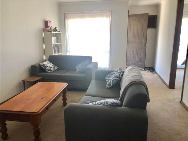 Comfortable 2 Bedroom Unit in a Convenient Wangaratta Location