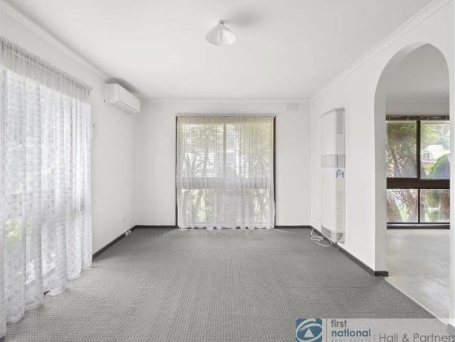 Comfortable 2 Bedroom Unit in Convenient Location