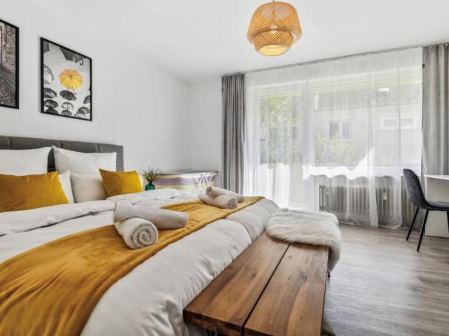 Comfortable 3 bedroom apartment incl. free parking, near UKSS | Free parking