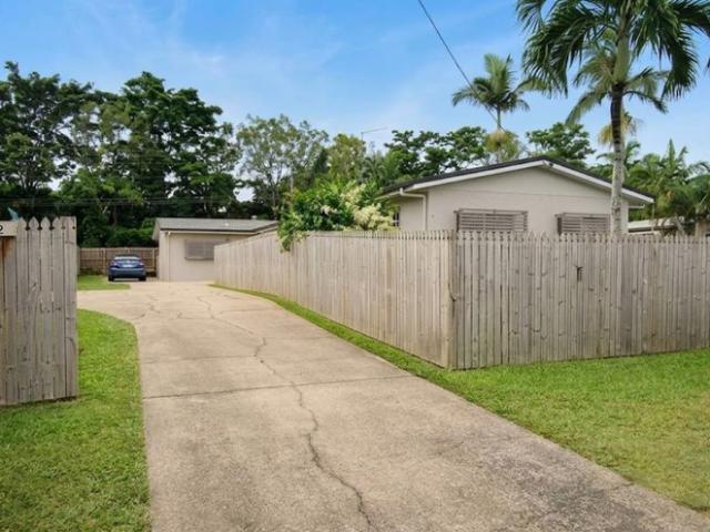 Comfortable 3 Bedroom Duplex Living