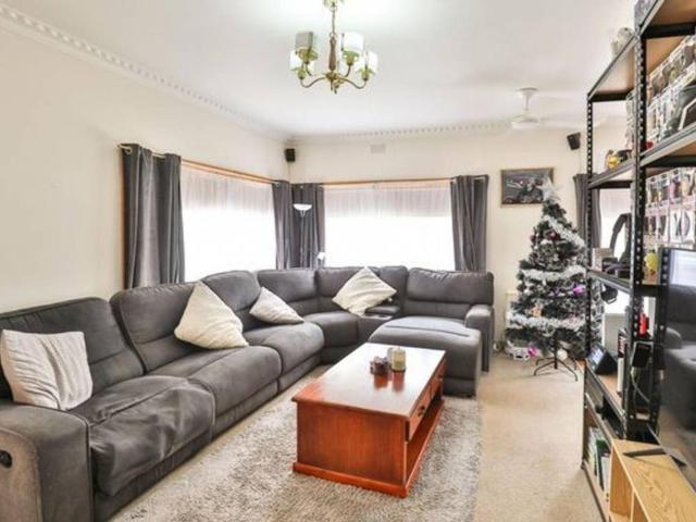 Comfortable 3 Bedroom Family Home