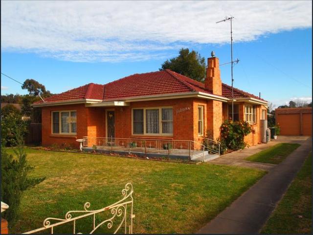 COMFORTABLE 3 BEDROOM HOME