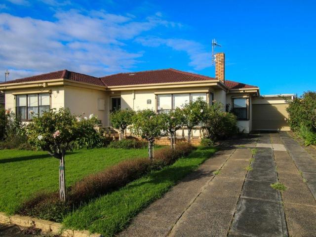 COMFORTABLE 3 BEDROOM HOME