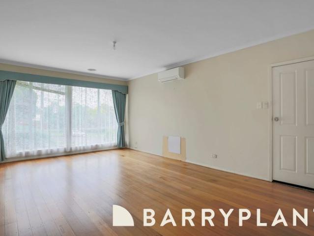 Comfortable 3 Bedroom Home in a Convenient Churchill Location