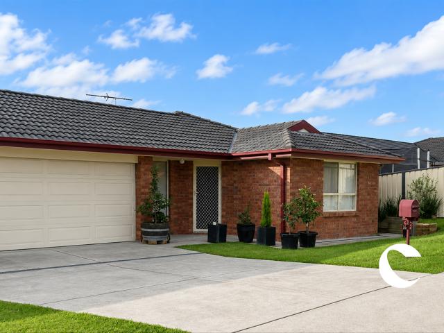 Comfortable 3 Bedroom Home in Cameron Park!