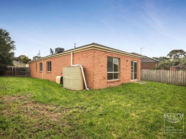 Comfortable 3 Bedroom Home in Mernda