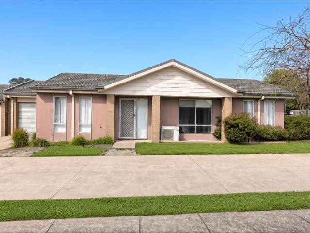 Comfortable 3 Bedroom Unit in Convenient Location
