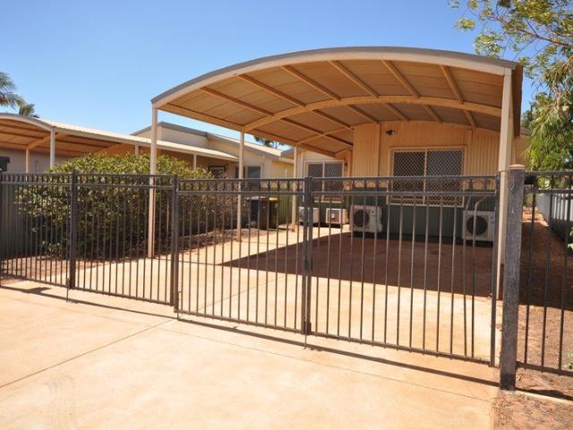 Comfortable 3x1 Close to Shops, Schools & Local Amenities