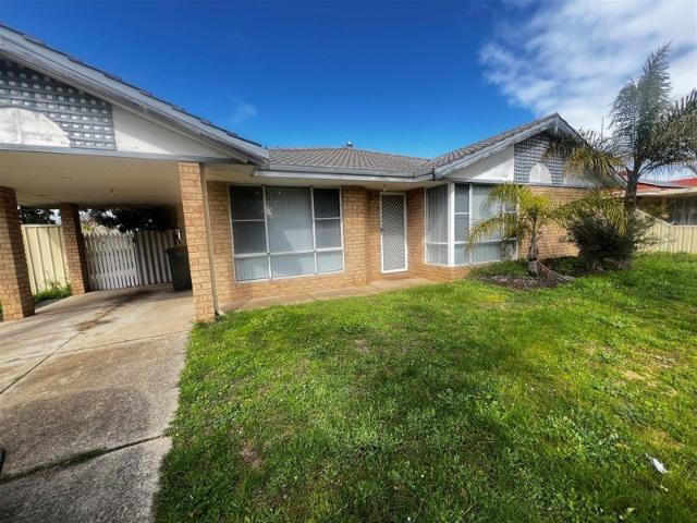 Comfortable 3x2 Home in a Convenient Greenfields Location