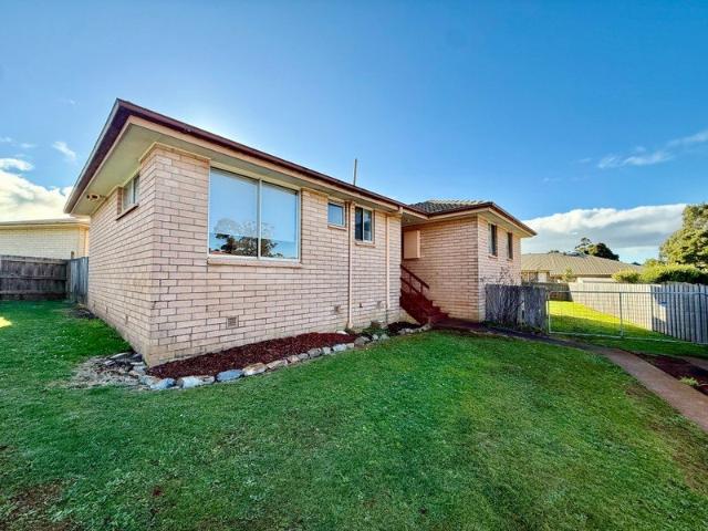 COMFORTABLE THREE BEDROOM HOME