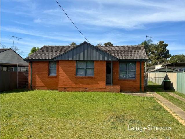 Comfortable three bedroom home close to amenities