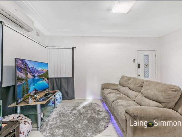 Comfortable three bedroom home close to amenities