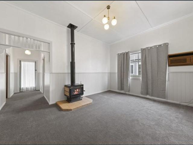 Comfortable Three Bedroom Home in Convenient Cessnock Location
