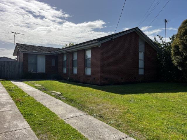 Comfortable three bedroom home in convenient Corio location