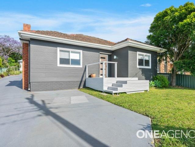 COMFORTABLE THREE BEDROOM HOME IN A CENTRAL BOMADERRY SETTING