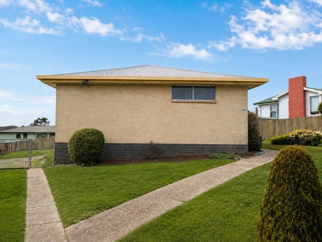Comfortable Three Bedroom Home in a Convenient Location