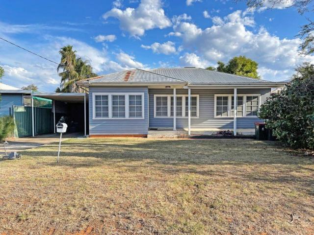 Comfortable Three Bedroom Home in South Dubbo