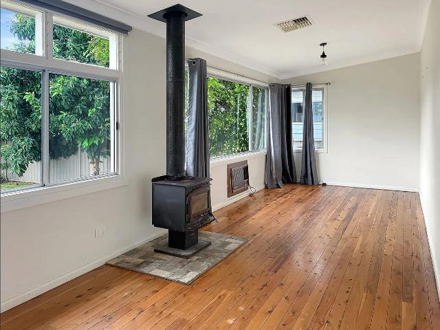 Comfortable Three Bedroom Home in South Dubbo