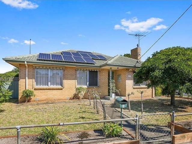 Comfortable Three Bedroom Home with a Large Yard Check Out My 3D Tour