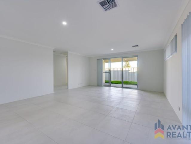 Comfortable Three Bedroom Living in Coastal Yanchep