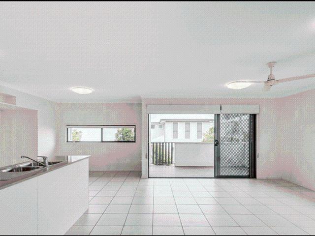 Comfortable Three Bedroom Townhouse with Great Features