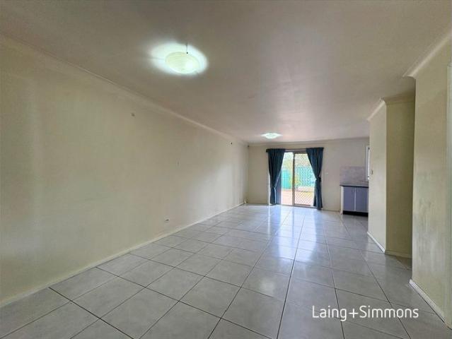 Comfortable three bedroom townhouse in prime location