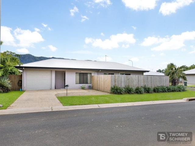 Comfortable Three Bedroom Villa with Low Maintenance Living
