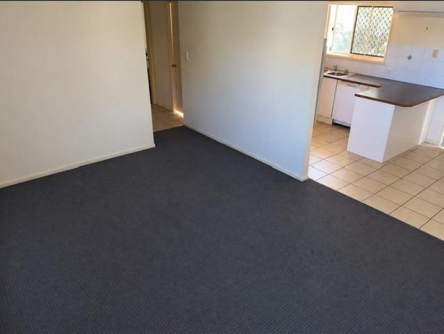 Comfortable Townhouse in Quiet Heritage Village Complex