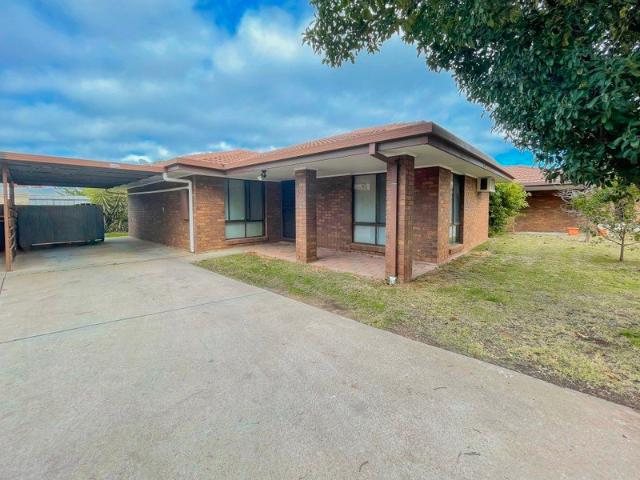 Comfortable Two Bedroom Unit Close to the Murray River