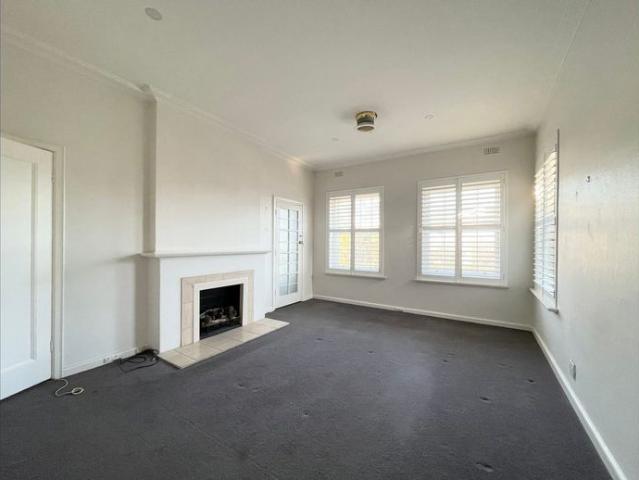 Comfortable Two Bedroom Unit for Lease