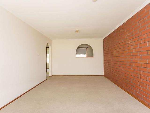 Comfortable Two Bedroom Unit in Convenient Morphett Vale Location