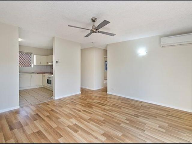 Comfortable Two Bedroom Unit in Convenient Mansfield Location
