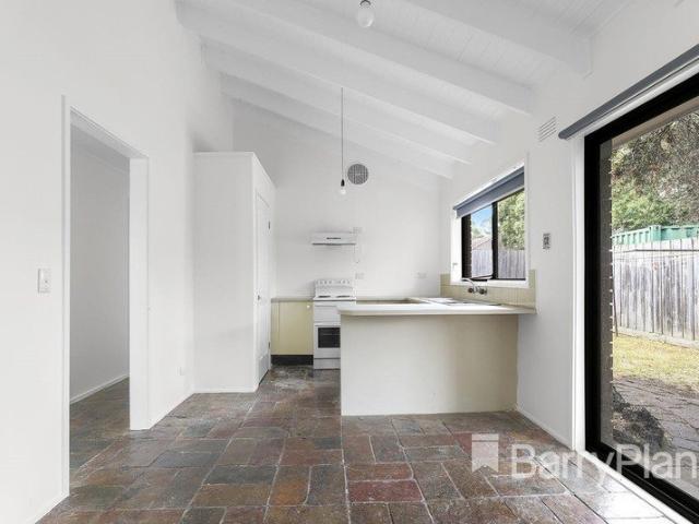 Comfortable Two Bedroom Unit with Generous Backyard
